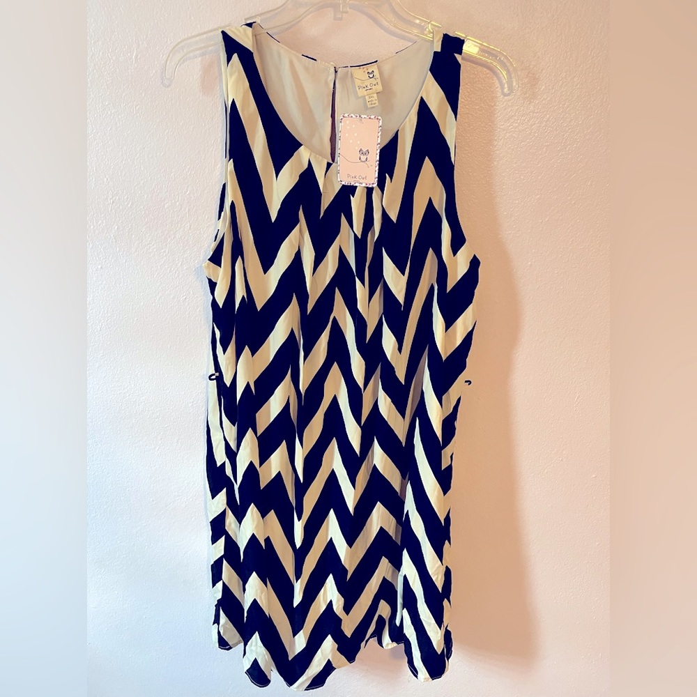 Pink Owl dress 2XL for women, no belt. With tags, very good condition.